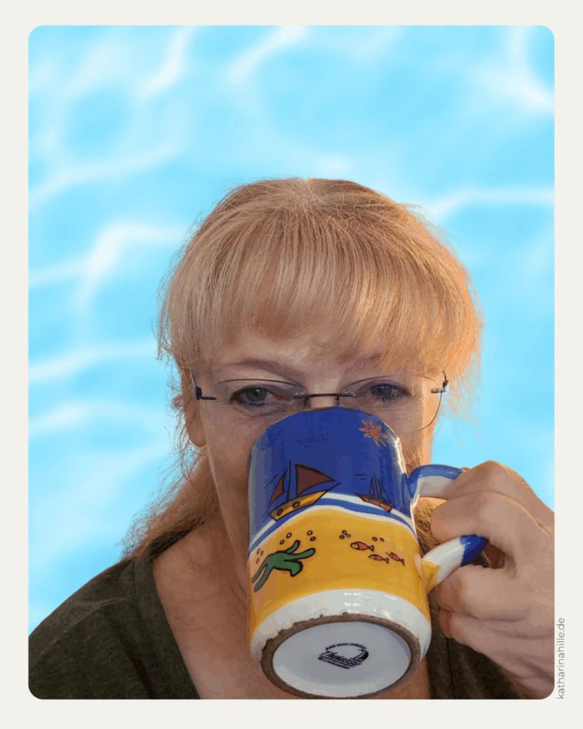 Porträt von Katharina Hille, Autorin und Gründerin der Pfotenastrologie.